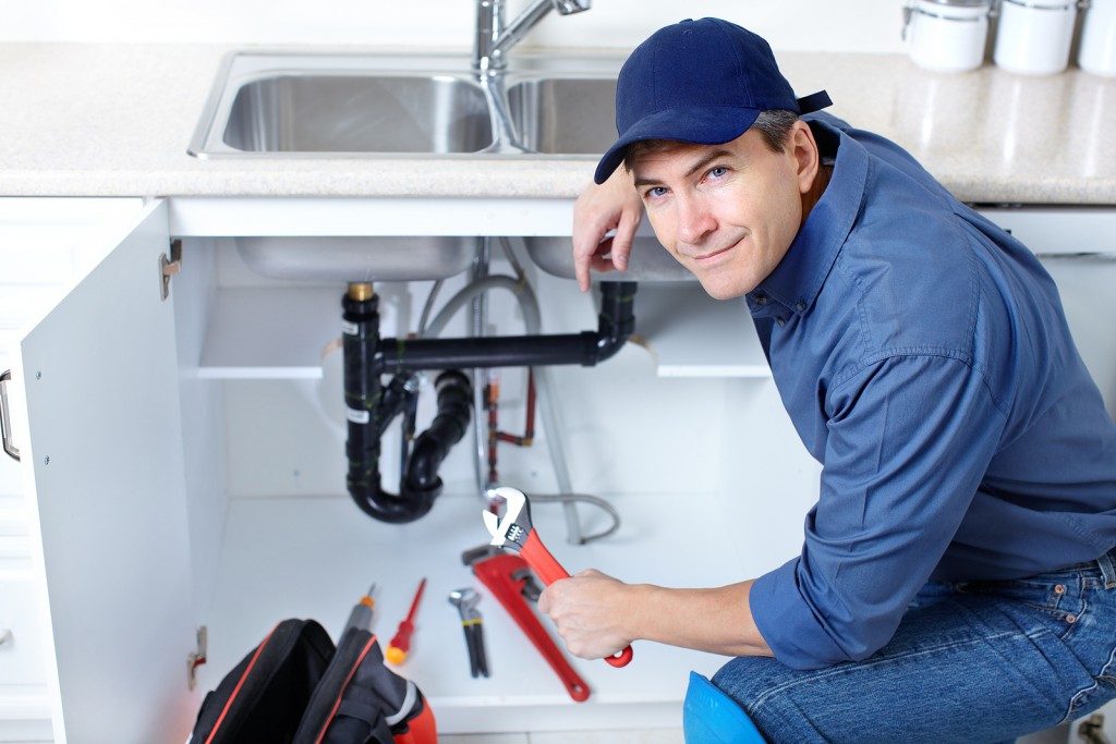 Necessary Questions to Ask Yourself When Hiring a Plumbing Contractor