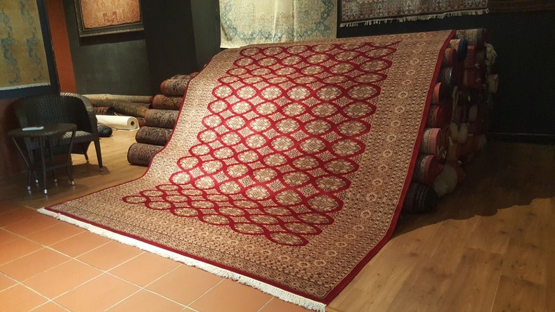 What are the reasons for the increasing demand of Persian rugs?