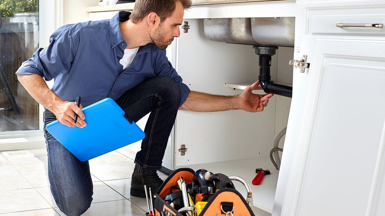 Why Do You Need an Expert Plumber for Leak Repairs in Germantown?