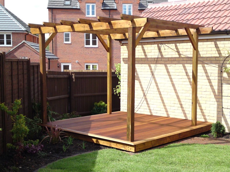 Garden decking Cambridge – Get the Environment-Friendly, Affordable, Excellent-Quality, and Reliable Decking Services