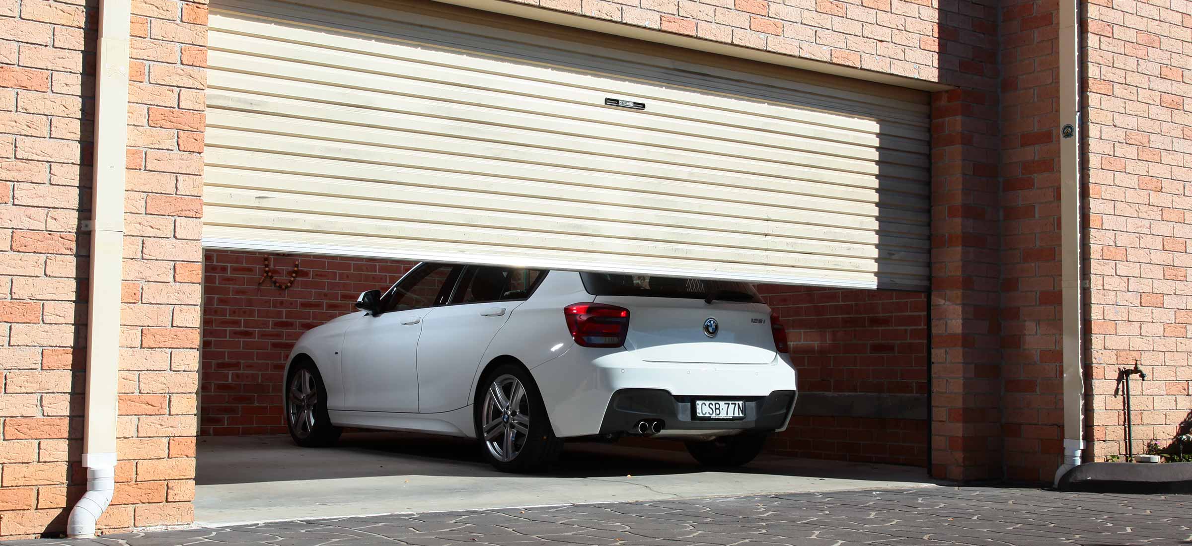 Reasons to seek professional automatic garage door repairs in Sydney