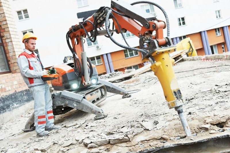 Reasons why you should Hire a Demolition Contractor in Sunshine Coast