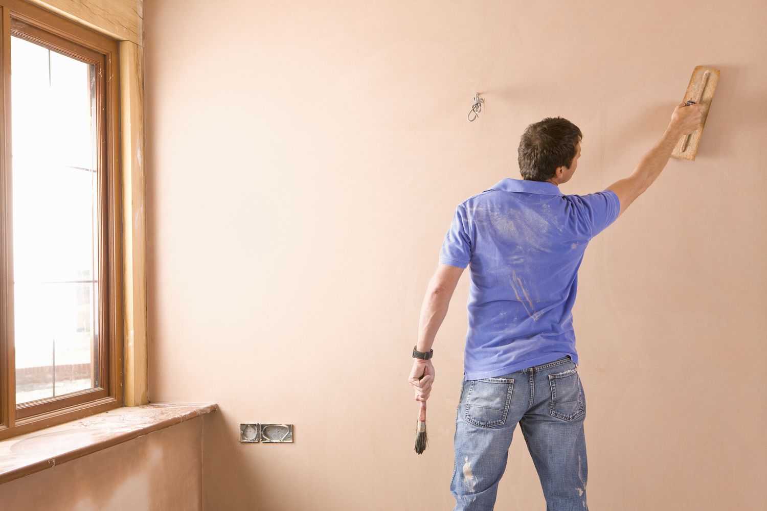 Are You Interested Learn Applying a Venetian Plaster Wall Finish?