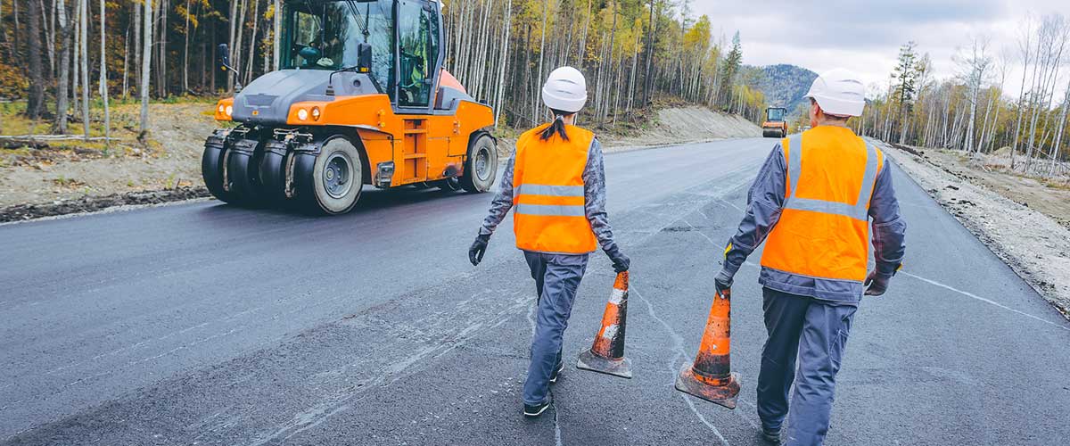 Common Mistakes Property Owners Make Without an Asphalt Coatings Company